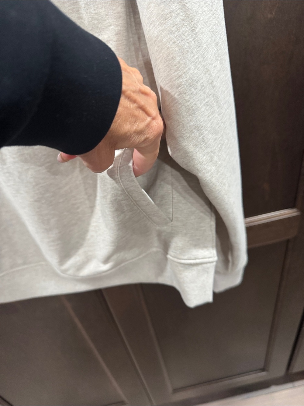 Patagonia  Women’s Half-Zip Sweatshirt Pullover-heathered oatmeal color - Picture 5 of 6